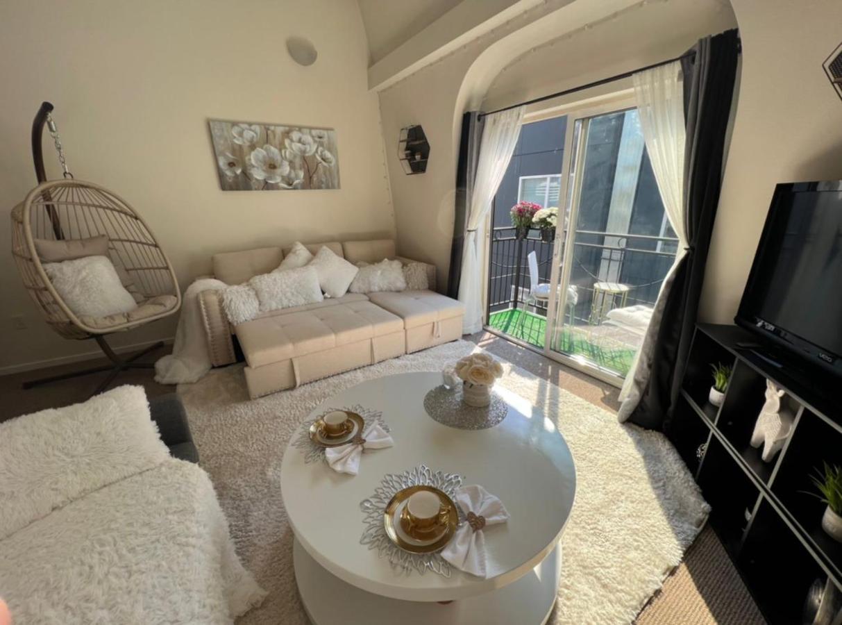 Cozy Downtown Condo Retreat With Space Needle View Seattle Buitenkant foto